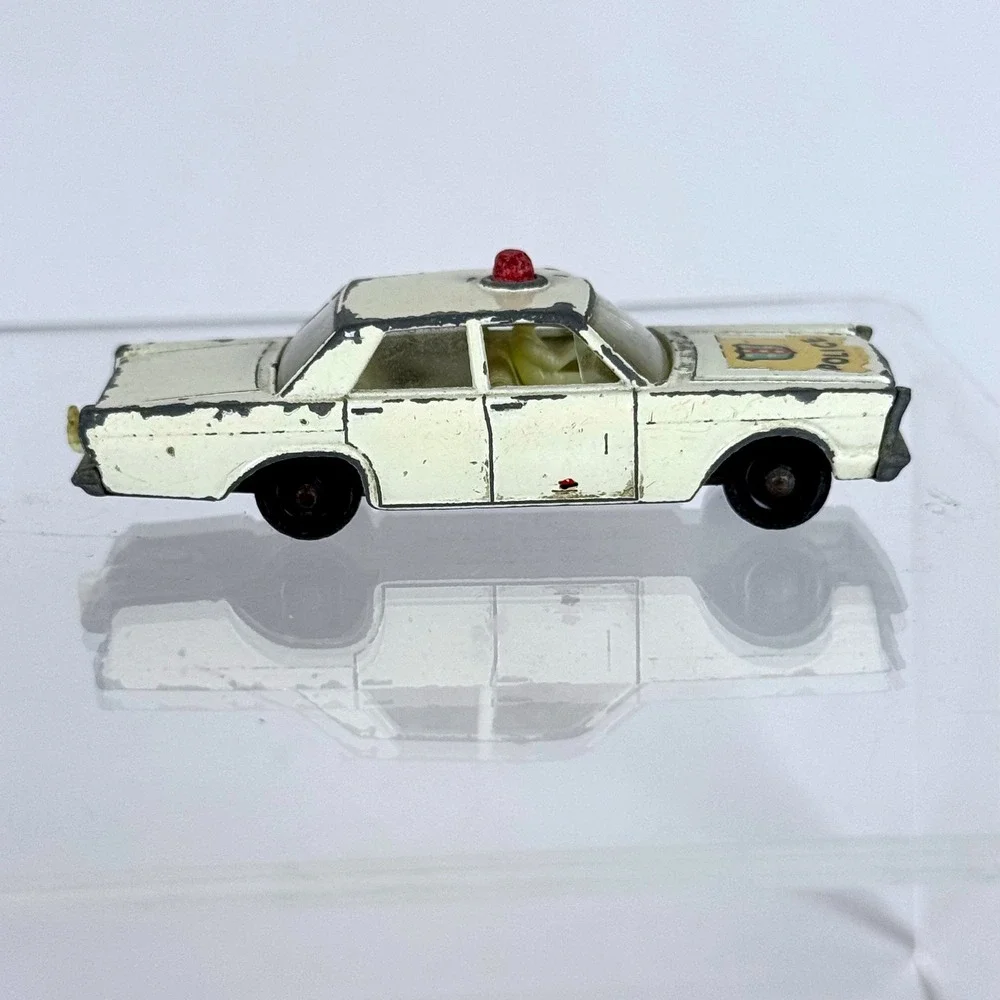 Vintage Matchbox Lesney No 55/59 Ford Galaxie Police Car Made in England White
